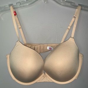 💋NWOT! Nude push up bra